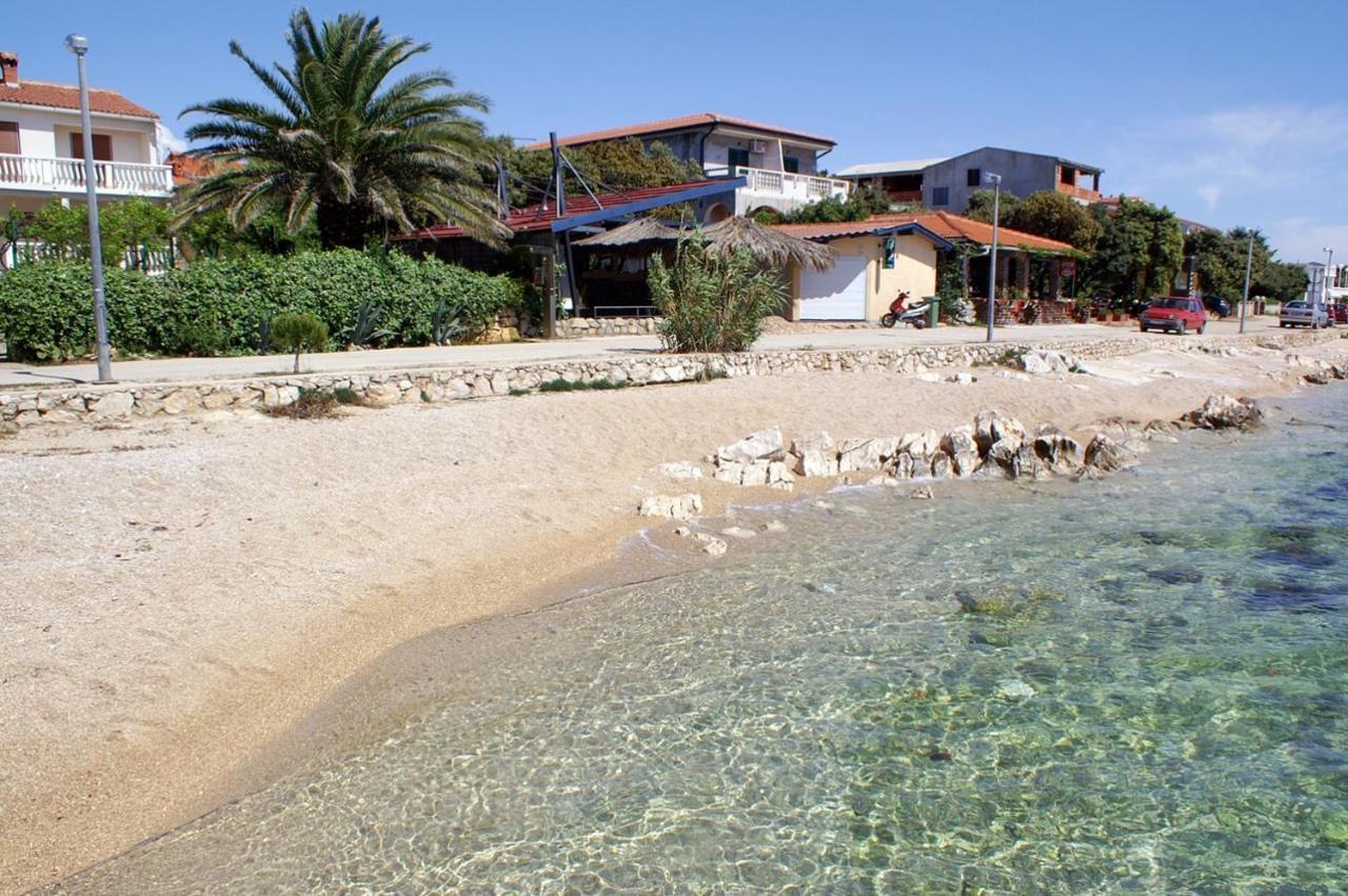 Apartments By The Sea Mandre, Pag - 4098 Екстер'єр фото
