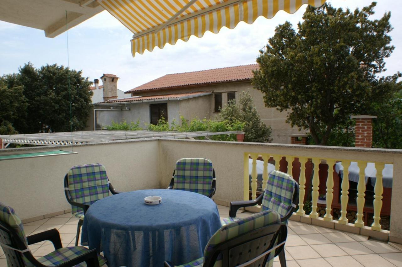 Apartments By The Sea Mandre, Pag - 4098 Екстер'єр фото